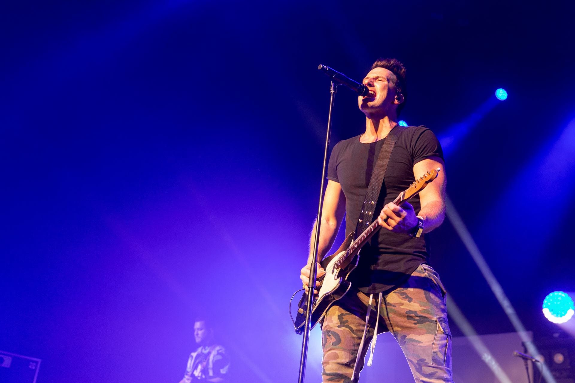 Russell Dickerson live performance